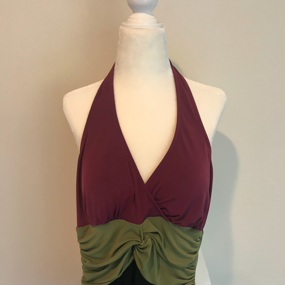 Sexy color block halter top - Picture 2 of 4